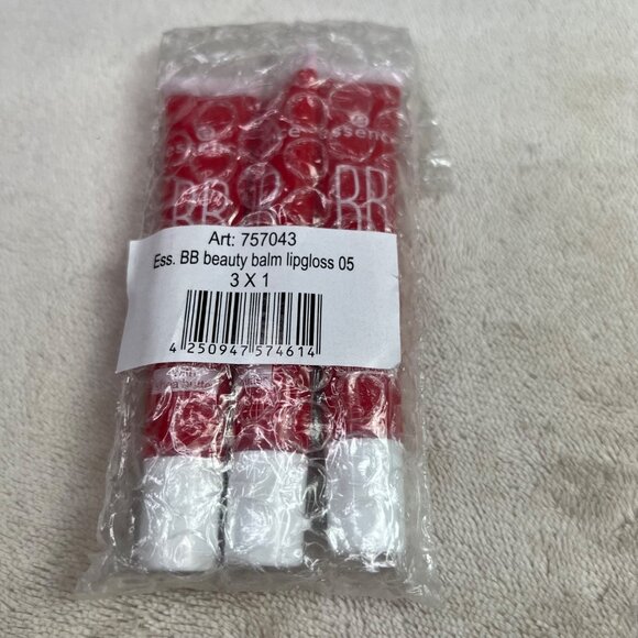 Essence BB Beauty Balm Lip Gloss with Shea Butter Heartbreaker 05 Lot of 3 NEW - Picture 2 of 4